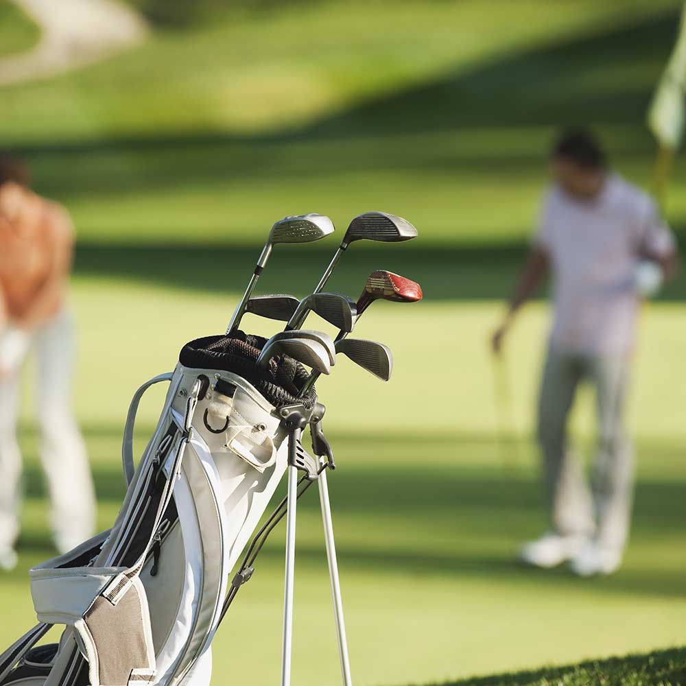 italy kastelruth golfers playing golf on golf co DESY8DF